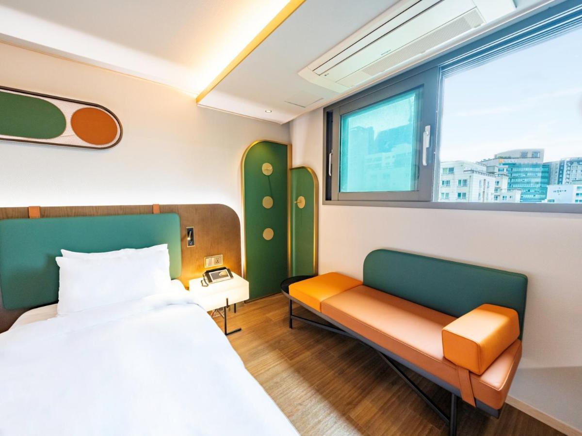 L&L Central Hotel Jeju Exterior photo